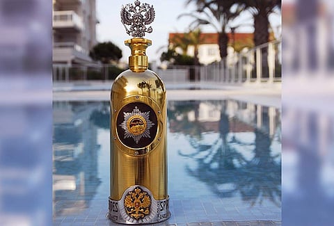 മോഷ്ടാവ് എടുത്തത് വോഡ്ക മാത്രം, ലോകത്തെ ഏറ്റവും വിലയേറിയ 'കുപ്പി' കണ്ടെത്തി