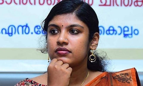 ബല്‍റാം ഞരമ്പ് രോഗി; പെണ്ണിന്റെ വളര്‍ച്ച അവളുടെ ശരീരത്തിന്റെ മാത്രം വളര്‍ച്ചയല്ലെന്നും ചിന്ത ജെറോം