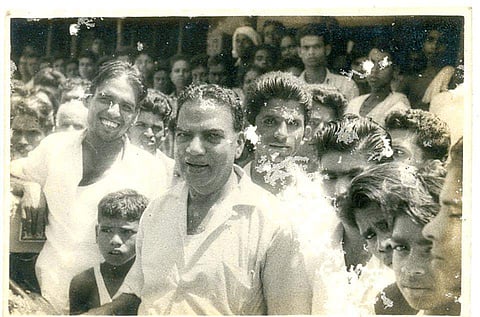 ബാലരാമന്മാര്‍ക്ക് എ.കെ.ജിയെക്കുറിച്ചെന്തറിയാം; 'എന്റെ ജീവിതകഥ' ഒരു വട്ടമെങ്കിലും വായിച്ചെങ്കില്‍