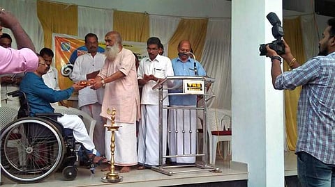 ആര്‍എസ്എസ് പരിപാടിയില്‍ പങ്കെടുത്ത ലോക്കല്‍ സെക്രട്ടറിയെ സിപിഎം പുറത്താക്കി