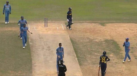 1.4 ഓവറില്‍ ചെയ്‌സ് ചെയ്ത് ജയിക്കുമോ? 10 ഓവറില്‍ പത്ത് റണ്‍സ് മാത്രം വഴങ്ങി എട്ട് വിക്കറ്റ് എടുത്താല്‍ ജയിക്കാം