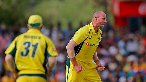 ബൗള്‍ ചെയ്യുമ്പോള്‍ ചോര ഛര്‍ദ്ദിക്കുന്നു, രോഗം കണ്ടെത്തിയില്ല; ഓസീസ് താരം കളി നിര്‍ത്തുന്നു