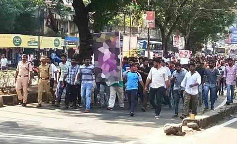 സോഷ്യല്‍ മീഡിയ ഹര്‍ത്താല്‍: മ​ണ്ണാ​ർ​ക്കാ​ട് സ്വ​ദേ​ശിക്ക് പി​ഴ​ശി​ക്ഷ 