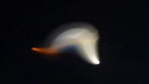 ആകാശത്തില്‍ തെളിഞ്ഞ ആ വെള്ളിവെളിച്ചത്തിന് പിന്നില്‍ അന്യഗ്രഹജീവികളോ? ചൈനയില്‍ ആശങ്ക 