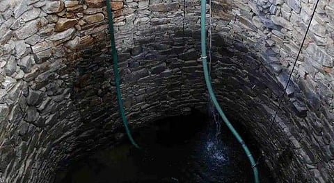 'പ്രേതങ്ങള്‍ വേട്ടയാടുന്നു, ഉറങ്ങാന്‍ പോലും പറ്റുന്നില്ല'; നാല് കുഞ്ഞുങ്ങളെ യുവതി കിണറ്റിലെറിഞ്ഞ് കൊന്നു