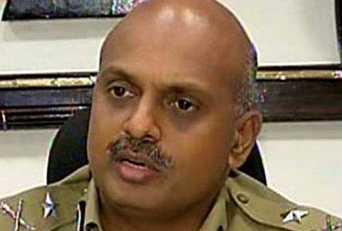 'വിശ്വാസം മാത്രമല്ല, ഞങ്ങള്‍ക്ക് നിയമം കൂടി സംരക്ഷിക്കേണ്ടതുണ്ട്'; പ്രതിഷേധക്കാരോട് ഐജി ശ്രീജിത്ത്‌