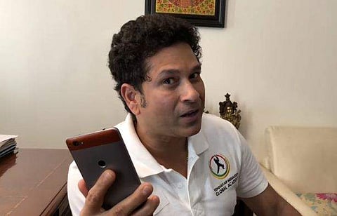 സ്‌പോര്‍ട്‌സില്‍ പുലിയാണോ? സച്ചിന്റെ 100MBയില്‍ കളിക്കാം,ക്വിസ് ആപ്പുമായി മാസ്റ്റര്‍ ബ്ലാസ്റ്റര്‍