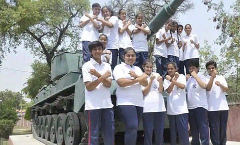 സൈനിക സ്‌കൂളുകളില്‍ ഇനി പെണ്‍കുട്ടികള്‍ക്കും പഠിക്കാം; ഉത്തരവുമായി പ്രതിരോധ മന്ത്രാലയം