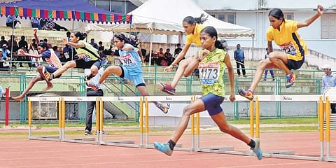 സാന്ദ്രയ്ക്കും ചെങ്കിസ് ഖാനും ട്രിപ്പിള്‍; സ്പ്രിന്റില്‍ ഡബിളുമായി വീണ്ടും കുതിച്ച് അഭിനവും ആന്‍സിയും