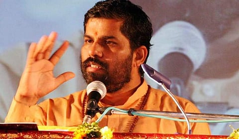 സംഘമിത്രങ്ങളേ...പി.കെ ഷിബു നിങ്ങളുടെ സങ്കല്‍പത്തിലെ നൈഷ്ഠിക ബ്രഹ്മചാരിയല്ല; സംഘപരിവാറിനെ പരിഹസിച്ച് സന്ദീപാനന്ദ ഗിരി