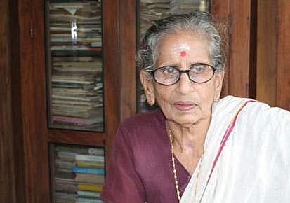 ക്ഷേത്രപ്രവേശന വിളംബരം കൊണ്ട് ഗുരുവായൂരപ്പന്റെ ചൈതന്യത്തിന് ഇടിവ് വന്നോ?: ഡോ എം ലീലാവതി