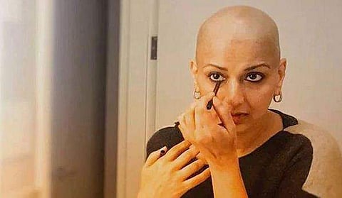 'ആര്‍ക്കും എന്നെ തകര്‍ക്കാന്‍ വിട്ടുകൊടുക്കില്ലെന്ന് ഞാന്‍ തീരുമാനിച്ചു'; കീമോ തെറാപ്പിയുടെ ദിവസങ്ങളെ നേരിട്ടതിങ്ങനെയെന്ന് സൊനാലി