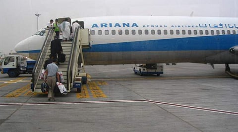 പൈലറ്റിന് ബട്ടൺ മാറി; ഡൽഹി എയർപ്പോർട്ടിൽ അത്യന്തം നാടകീയ രം​ഗങ്ങൾ 