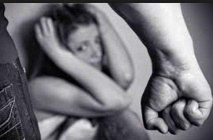 രാജ്യത്തെ മൂന്നിലൊന്ന് ഭര്‍ത്താക്കന്‍മാരും ഭാര്യയെ ഉപദ്രവിക്കുന്നവര്‍;  തല്ലുന്നതില്‍ പരാതിയില്ലെന്ന് സ്ത്രീകളും!