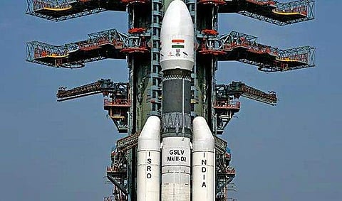 ബഹിരാകാശത്തിരുന്ന് ഇന്ത്യയെ നിരീക്ഷിക്കാന്‍ 'ജിയോ ഐ' യുമായി ജി സാറ്റ്-29 ; ഐഎസ്ആര്‍ഒയുടെ 'ബാഹുബലി'  കൗണ്ട് ഡൗണില്‍