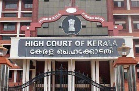 പ്രകോപനം ഉണ്ടായാലും പൊലീസ് മാന്യത വിടരുത്‌; മാന്യമായ പെരുമാറ്റം ഉറപ്പ് വരുത്താന്‍ സര്‍ക്കുലര്‍ ഇറക്കിയാല്‍ പോരെന്ന് ഹൈക്കോടതി