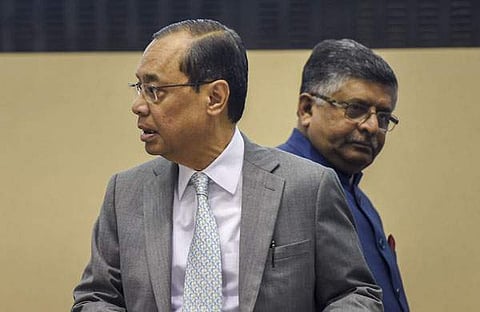 ഭരണഘടനാ ദിനാഘോഷത്തില്‍ നിറഞ്ഞ് ശബരിമല വിധി; എല്ലാ കണ്ണുകളും സുപ്രിം കോടതിയില്‍