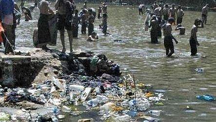 ശബരിമലയില്‍ പ്ലാസ്റ്റിക് വേണ്ട,  വനത്തിനുള്ളിലെ കടകള്‍ക്ക് നോട്ടീസ് നല്‍കി ; നിരോധനം ലംഘിച്ചാല്‍ പിഴയീടാക്കുമെന്ന് വനം വകുപ്പ്