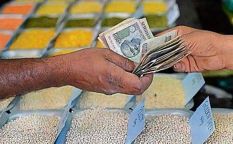 പി എഫ്: മൂന്നു മാസത്തേക്കു തൊഴിലാളി വിഹിതവും തൊഴിലുടമയുടെ വിഹിതവും കേന്ദ്ര സര്‍ക്കാര്‍ വഹിക്കും