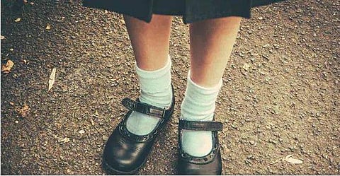 സ്കൂൾ ശുചിമുറിയിൽ സാനിറ്ററി പാഡ് : പെൺകുട്ടികളുടെ വസ്ത്രമഴിച്ചു പരിശോധന നടത്തി; അന്വേഷണത്തിന് ഉത്തരവ്