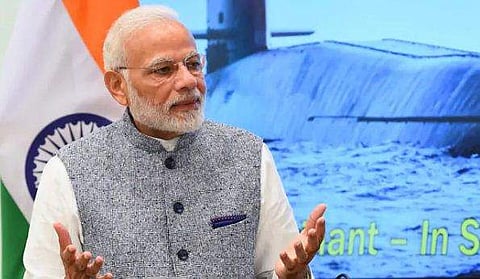 കരയിലും വെള്ളത്തിലും ആകാശത്തും ആണവശക്തിയുമായി ഇന്ത്യ സജ്ജം; ഐഎന്‍എസ് അരിഹന്തിലെ നാവികരെ ആദരിച്ച് മോദി 