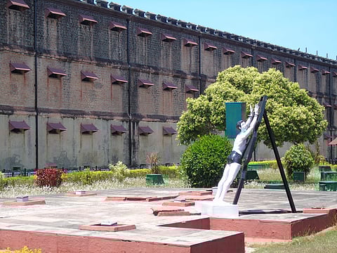 മരണത്തിന്റെ നിലവറയില്‍: ആന്‍ഡമാന്‍ യാത്ര തുടരുന്നു