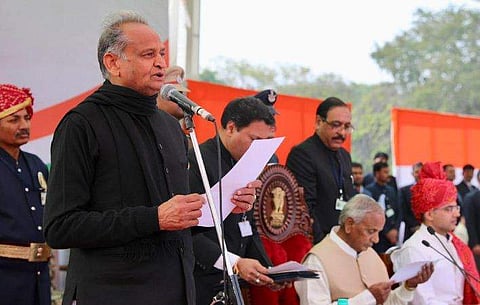 അശോക് ഗെലോട്ട് സത്യപ്രതിജ്ഞ ചെയ്തു; ജനങ്ങള്‍ക്ക് നന്ദി പറഞ്ഞ് രാഹുല്‍ ഗാന്ധി