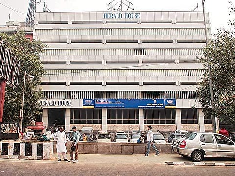 കോണ്‍ഗ്രസിന് തിരിച്ചടി; നാഷണല്‍ ഹെറാള്‍ഡ് കെട്ടിടം രണ്ടാഴ്ചയ്ക്കകം ഒഴിയണമെന്ന് ഹൈക്കോടതി