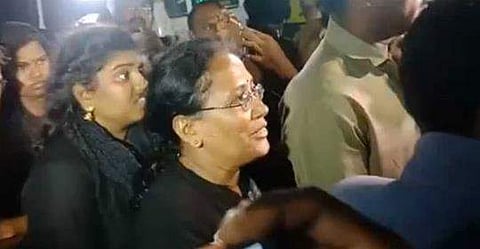 മനിതി കൂട്ടായ്മ ആക്ടിവിസ്റ്റുകളുടെ സംഘടനയെന്ന് ഇന്റലിജന്‍സ് റിപ്പോര്‍ട്ട്; കേന്ദ്രത്തിന് റിപ്പോര്‍ട്ട് കൈമാറി 