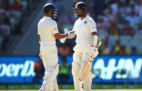 അര്‍ധ ശതകം പിന്നിട്ട് കോഹ് ലി; ഓസീസ് ബൗളര്‍മാര്‍ എറിഞ്ഞ് തളരണം, കൂറ്റന്‍ സ്‌കോര്‍ ലക്ഷ്യമിട്ട് ഇന്ത്യ