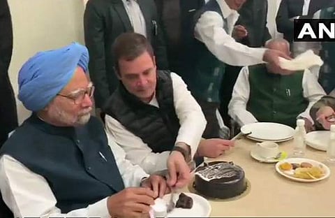 രാജ്യത്ത് ഇതുവരെ കോണ്‍ഗ്രസില്‍ പ്രവര്‍ത്തിക്കാത്ത രണ്ടു പ്രധാനമന്ത്രിമാര്‍ മാത്രം; ജന്മദിനത്തില്‍ കോണ്‍ഗ്രസിനെക്കുറിച്ച് ചില കൗതുകങ്ങള്‍