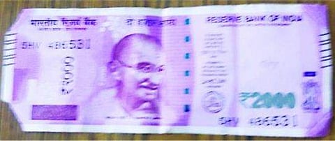 എടിഎം കൗണ്ടറുകളില്‍നിന്ന് കീറിയതും വികൃതമാക്കിയതുമായ നോട്ടുകള്‍ ലഭിക്കുന്നുവെന്ന് പരാതി