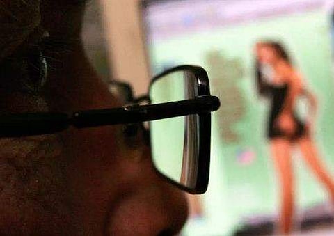 അശ്ലീലദൃശ്യങ്ങള്‍ ഒഴിവാക്കാന്‍ ഗൂഗിളും മൈക്രോസോഫ്റ്റും സഹായിക്കും ; ഉള്ളടക്കം പരിശോധിക്കാന്‍ സാധിക്കില്ലെന്ന് വാട്ട്‌സാപ്പ് 