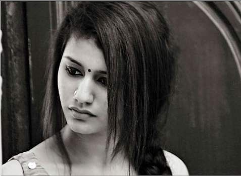 ആ സൈറ്റടി എല്ലാവര്‍ക്കും ഇഷ്ടപ്പെട്ടു ല്ലേ...! പ്രിയ പ്രകാശ് 