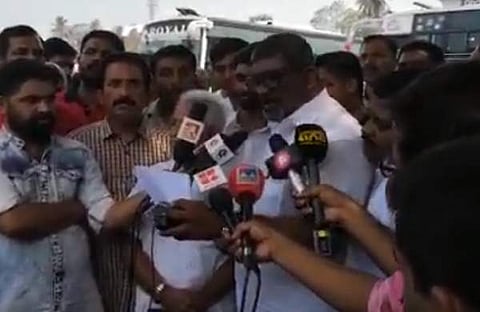 വിവാദ ഭൂമി ഇടപാട് :  കര്‍ദിനാള്‍ ആലഞ്ചേരിയെ പിന്തുണച്ച് വിശ്വാസികളുടെ സംഗമം ; ഫാദര്‍ സെബാസ്റ്റ്യന്‍ എടയന്ത്രത്ത് കള്ളപുണ്യാളനെന്ന് പ്രതിനിധികള്‍ ( വീഡിയോ )