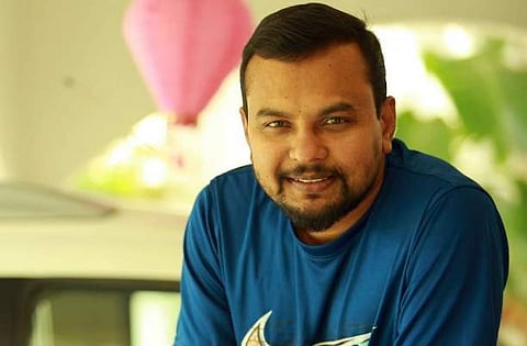 'ക്യാപ്റ്റനില്‍ പ്രതിഫലം വാങ്ങിയില്ല, ചെലവിന് പണം കണ്ടെത്തിയത് ഡ്രൈവറായി ജോലി ചെയ്ത്‌'; സംവിധായകന്‍ പ്രജേഷ് പറയുന്നു