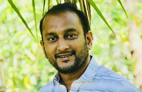 മാറിനെക്കുറിച്ചല്ല, ഏതു ഭാഗത്തെക്കുറിച്ചായാലും അത് അധ്യാപകന്‍ പറയാന്‍ പാടില്ലാത്തതുതന്നെ: പികെ ഫിറോസ്