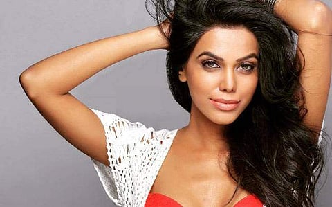 സാഹസികചാട്ടത്തിനിടെ കയര്‍പൊട്ടി, നേരെ തലകുത്തി താഴേക്ക്: ഫെമിന മിസ് ഇന്ത്യ നടാഷ സൂരി ഗുരുതര പരിക്കുകളോടെ ആശുപത്രിയില്‍