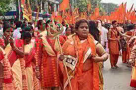 ബംഗാളില്‍ രാമനവമി ആഘോഷം തൃണമൂലിന്റെയും ബിജെപിയുടെയും രാഷ്ട്രീയയുദ്ധമായി