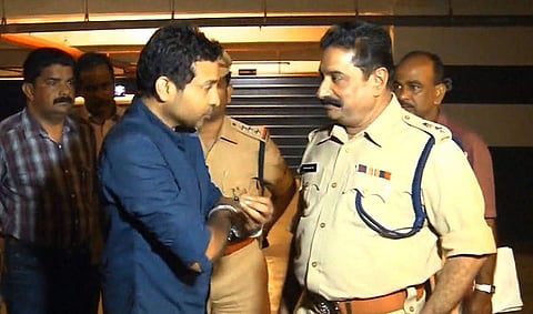 തൃശൂരില്‍ ഉള്ളവര്‍ നിഷാമിന്റെ പണം വാങ്ങുന്നവര്‍; വെളുപ്പെടുത്തലുമായി അന്വേഷണ ഉദ്യോഗസ്ഥന്‍