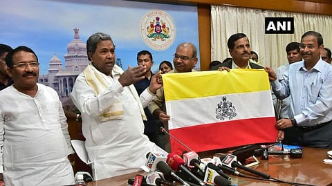 സ്വന്തം ത്രിവര്‍ണ പതാകയുമായി കര്‍ണാടക; സംസ്ഥാന സര്‍ക്കാര്‍ അംഗീകാരം നല്‍കി