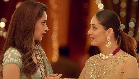 കരീനയോട് വിവാഹസ്വപ്‌നങ്ങള്‍ പങ്കുവെച്ച് മാനുഷി ഛില്ലര്‍ - വീഡിയോ കാണാം