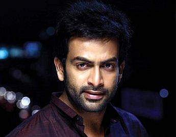 'ഇവയെല്ലാം തെറ്റാണെന്ന് ഞാന്‍ പറഞ്ഞു വേണോ അറിയാന്‍? എനിക്കൊന്നും പറയാനില്ല'; കത്തുവ സംഭവത്തില്‍ രൂക്ഷവിമര്‍ശനവുമായി പൃഥ്വിരാജ്