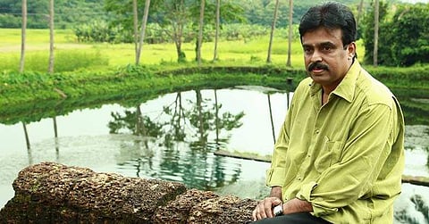 പാര്‍വ്വതിക്ക് ലഭിക്കേണ്ട അവാര്‍ഡാണ് ശ്രീദേവിക്ക് കൊടുത്തത്: അവാര്‍ഡ് ജൂറിക്കെതിരെ വിനോദ് മങ്കര