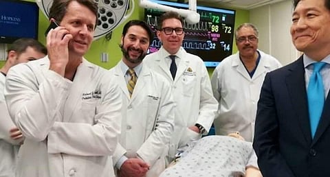 ലോകത്താദ്യമായി ലിംഗവും വൃഷ്ണവും മാറ്റിവെക്കല്‍ ശസ്ത്രക്രിയ: രോഗി സുഖം പ്രാപിക്കുന്നു