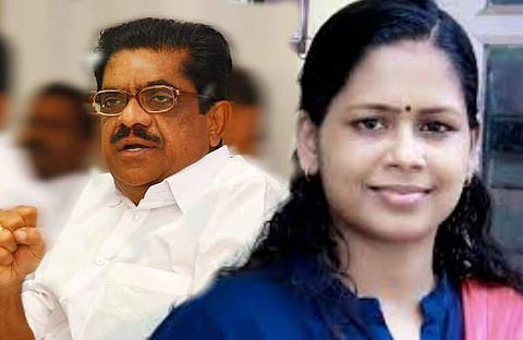 പൊലീസ് മാപ്പുപറയണം; അശ്വതിയ്‌ക്കെതിരായ നടപടി പകപോക്കലെന്ന് വിഎം സുധീരന്‍