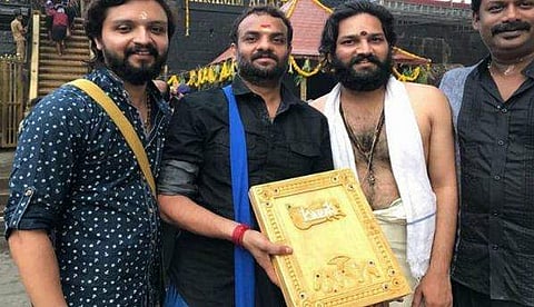 കര്‍ണ്ണന് അനുഗ്രഹം തേടി വിമല്‍ സന്നിധാനത്ത്;  മഹാവീര്‍ കര്‍ണയുടെ തിരക്കഥയുമായി ശബരിമലയില്‍