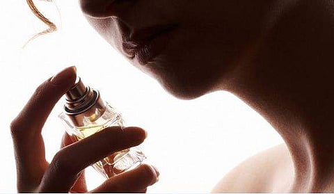 ശരീരത്തില്‍ ഇവിടെ പെര്‍ഫ്യൂം പൂശിയാല്‍ കൂടുതല്‍ സമയം സുഗന്ധം നിലനില്‍ക്കും? 