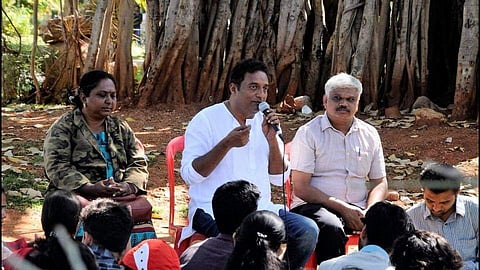 മോദിയുടെ കൗണ്ട് ഡൗണ്‍ തുടങ്ങി; കര്‍ണാടകയില്‍ ബിജെപി തോറ്റമ്പുമെന്ന് പ്രകാശ് രാജ്