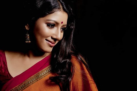 ഒരു സിനിമാതാരത്തിന് ലവ് ലെറ്റര്‍ എഴുതി കൊടുക്കാന്‍ അവസരം കിട്ടിയാല്‍ അത് ലാലേട്ടനാകും കൊടുക്കുക: അനുമോള്‍